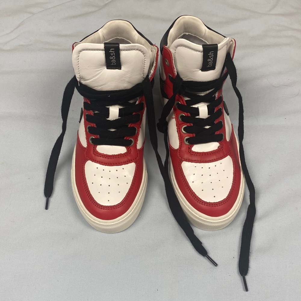 NW brand new sneakers no box.